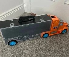 Hotwheels car storage truck