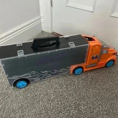 Hotwheels car storage truck