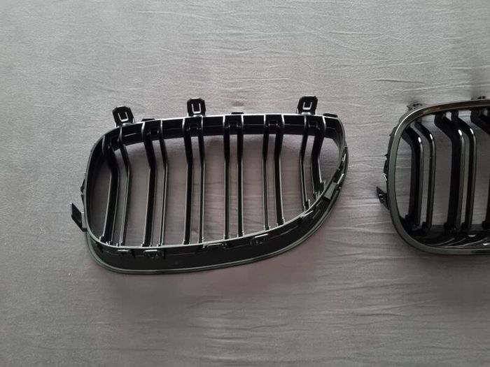 BMW 5 Series E60 E61 Gloss Black Kidney Grilles Brand New