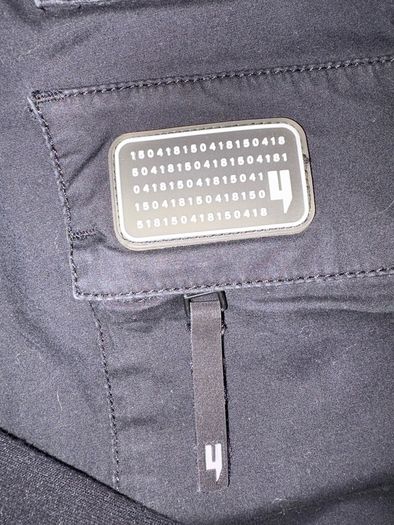 Yelir tracksuit