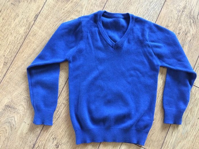 school jumper blue size 5-6 years