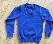 school jumper blue size 5-6 years