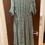 Gallery Green Daisy Print Dress Image 3
