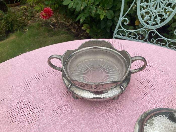 Pewter sugar bowl with glass insert