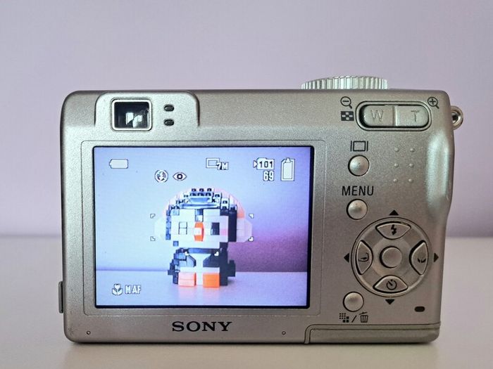 Sony Cybershot DSC W7