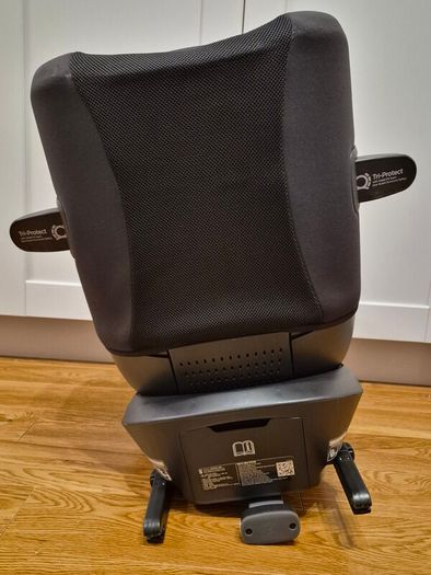 Joie i-spin 360 childs car seat