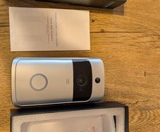 Wireless video doorbell