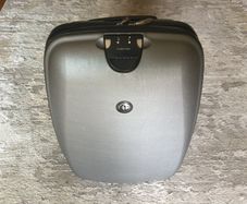 Luggage - Mid Size Carlton Hardshell Travel Case. ( Reduced)