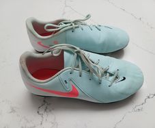 Nike Phanthom football boots