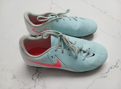 Nike Phanthom football boots