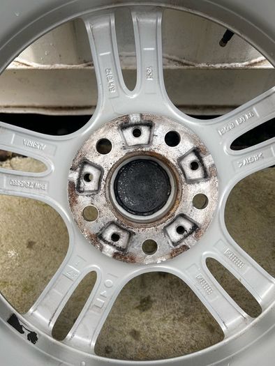 Genuine BMW 400M 18" Alloy Wheels - Winter Tyres