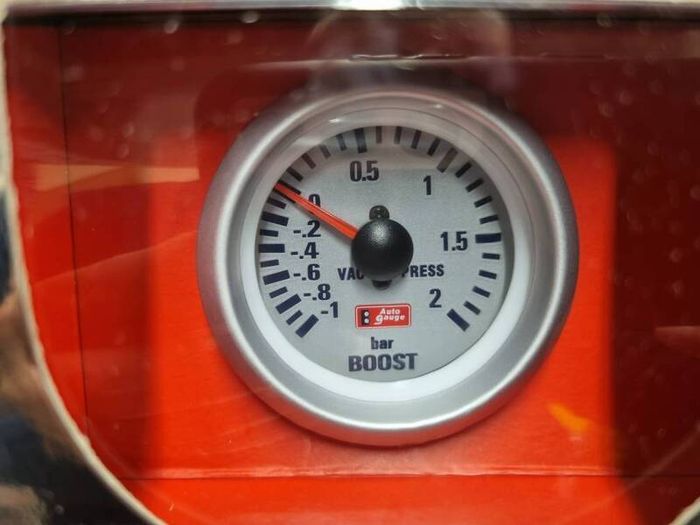 Gauges and asscessories