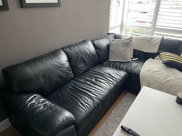 corner sofa & swivel chair
