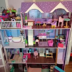 Barbie 4-story dollhouse