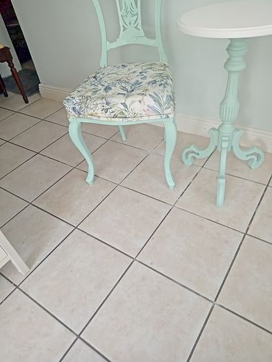 Chair & Table