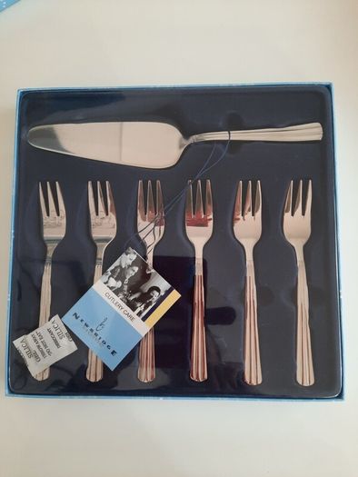 Newbridge Nova Pastry Set