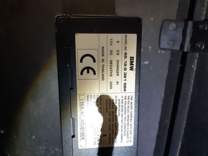 Genuine Bmw E38 E39 E53 E46 3 5 X5 Series - 6 Disc Boot Cd Changer 8361584