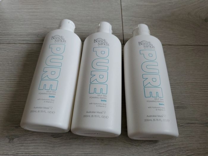 Self tan foaming water
