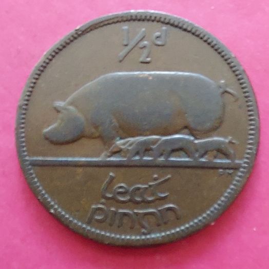 Ireland 1939 Halfpenny coin in  Very Fine condition