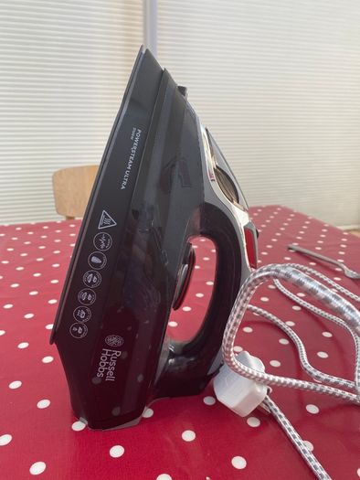 Russell Hobbs iron
