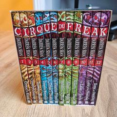 Cirque du Freak book set (1-12)