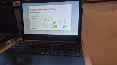 Dell Vostro15 Chromebook