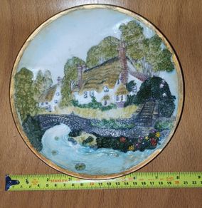 Regency Fine Arts 3D relief wall plate Bridge Cottage