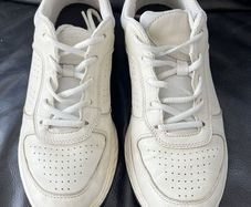 Ecco Leather St1 Ladies Walking Running Shoe. Winter White / Cream. Size 6 / 39.