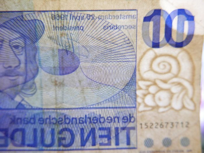 Vintage banknotes from around the world (10 each)