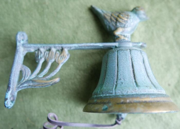 CAST IRON Wall Mount Hummingbird Welcome Bell Rustic Farm/Garden/Patio Door Decor