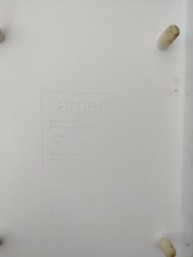 arper Juno 02 dining chairs