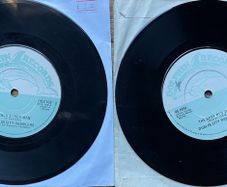 2 Dublin City ramblers singles in vg condition