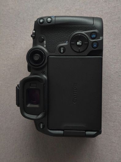 Canon Eos R7