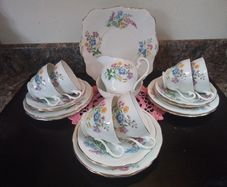 21 Piece Fine Bone China