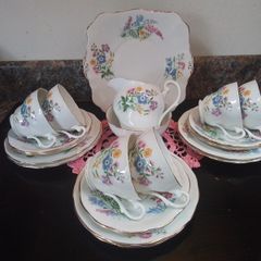 21 Piece Fine Bone China