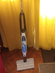 Floor steamer