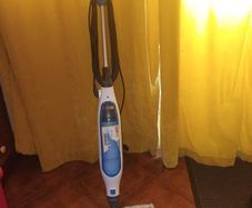 Floor steamer
