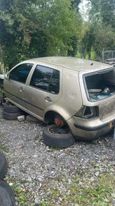 golf mk4 breaking