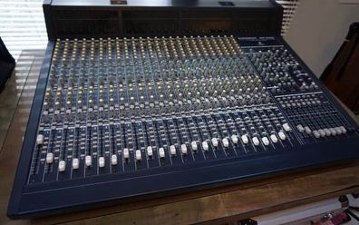 Mixing desk