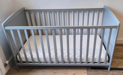 MIKA Baby cot