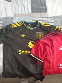man utd jersey
