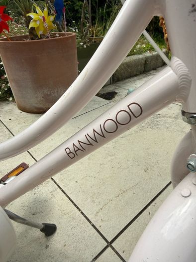 Girls bike
