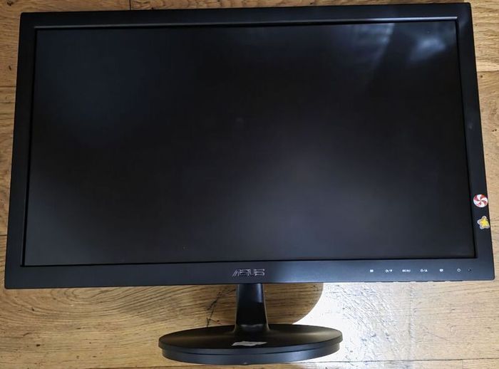 desktop + monitor