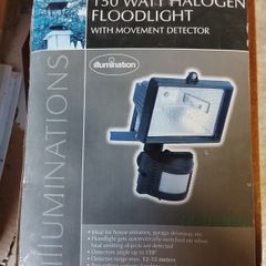 Halogen floodlight with movement detector
