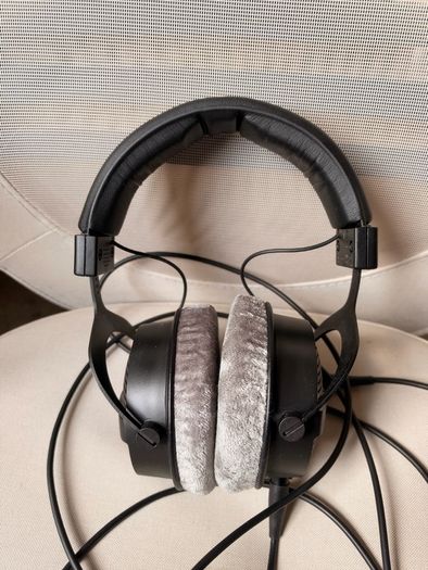 Beyerdynamic DT 990 Pro X