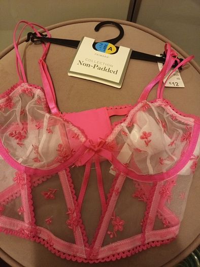 Non padded bralet 32A