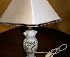 Gorgeous Aynsley lamp