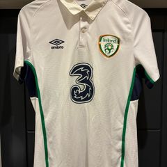 Ireland soccer jersey M