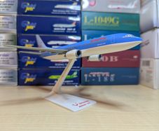 Britannia 1:200 scale model airplane, Boeing 737-800 aircraft, NEW
