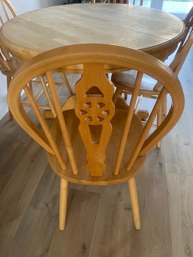 Solid Wood Round Extendable Dining Table and 4 Windsor Chairs - Rustic Farmhouse Style